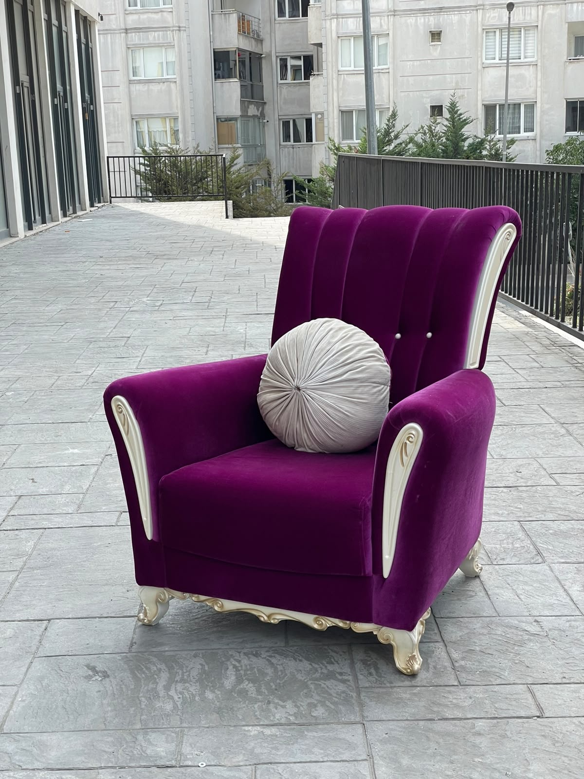 Chair 2 big 2 small
